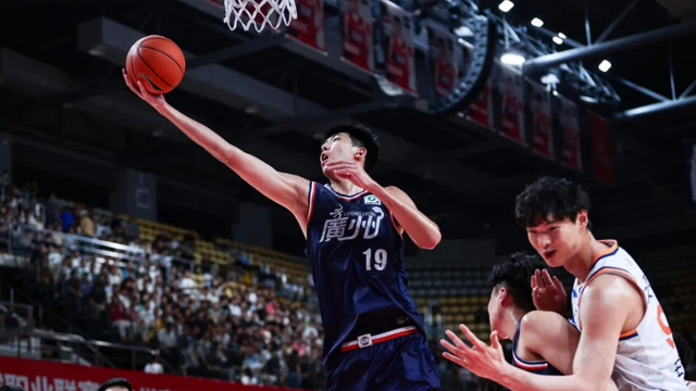 爱游戏（ayx）| 爱游戏体育官方网站 - AYX SPORTS-击败广东宏远！广州男篮全力出击，徐昕PK杜锋，央视直播